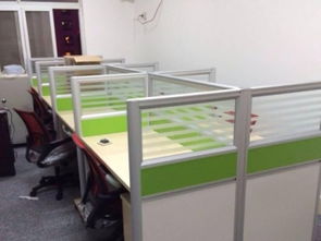 北京辦公家具定制指南 屏風(fēng)辦公桌、培訓(xùn)桌與工位桌選擇全攻略